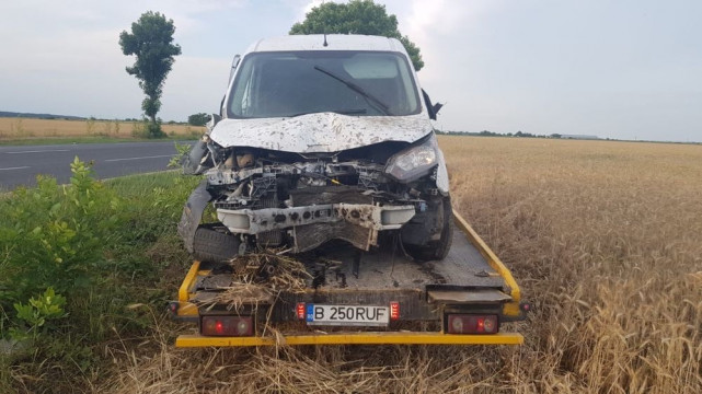 Tractari auto transport rulote utilaje dube platforma auto non stop